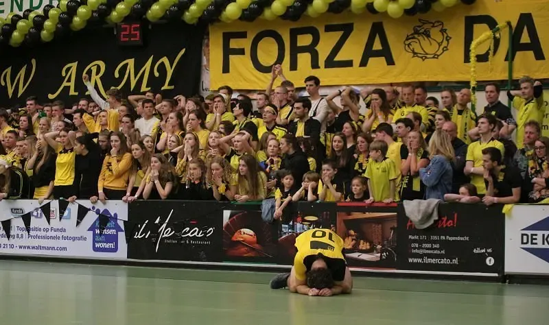 Uit het AD: Finale Dalto/Klaverblad Verzekeringen - DeetosSnel