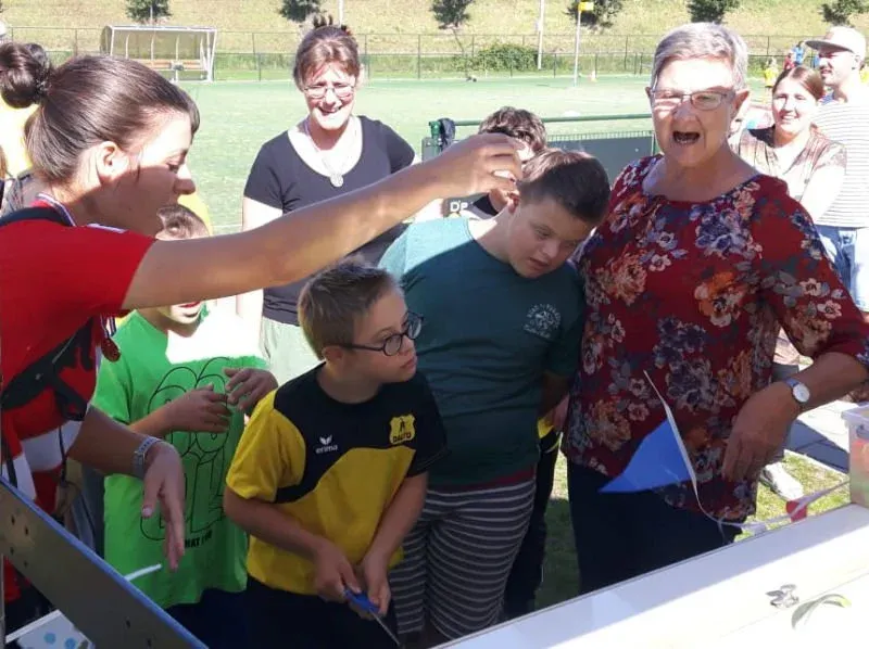 Zon, feestje, ijs dus! 1 20190914 - Dalto 5 Jaar Speciaal Korfbal