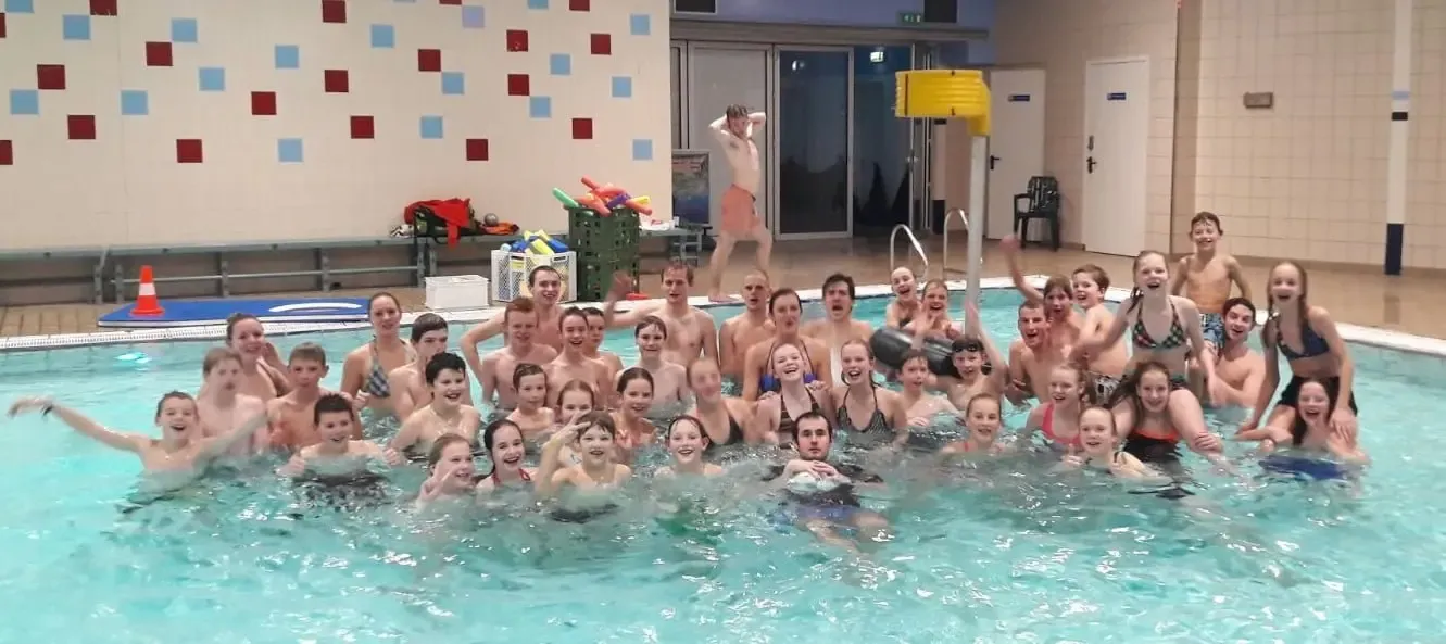 Groepsfoto waterkorfbal