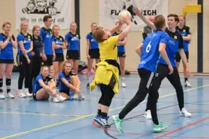 Veel plezier op gezellige fandag Dalto/Klaverblad Verzekeringen! 3 dalto 24 - Dalto/Klaverblad Verzekeringen - Korfbal - Driebergen