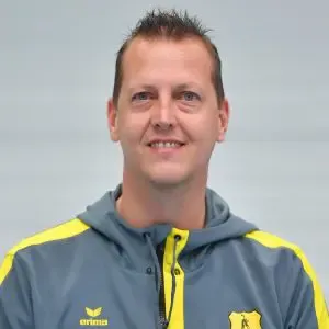 Ook de D2, D3 en D4 voorzien van trainers! 3 Profiel foto Adriaan 300 - Dalto/Klaverblad Verzekeringen - Korfbal - Driebergen