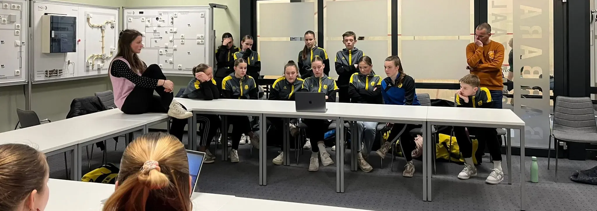 Afbeelding van WhatsApp op 2024 03 15 om 11.15.03 9d12a313 - Dalto/Klaverblad Verzekeringen - Korfbal - Driebergen