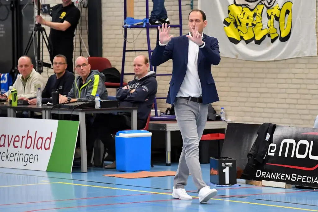 20250109 Stichtse Courant Jesper Oele - Dalto/Klaverblad Verzekeringen - Korfbal - Driebergen