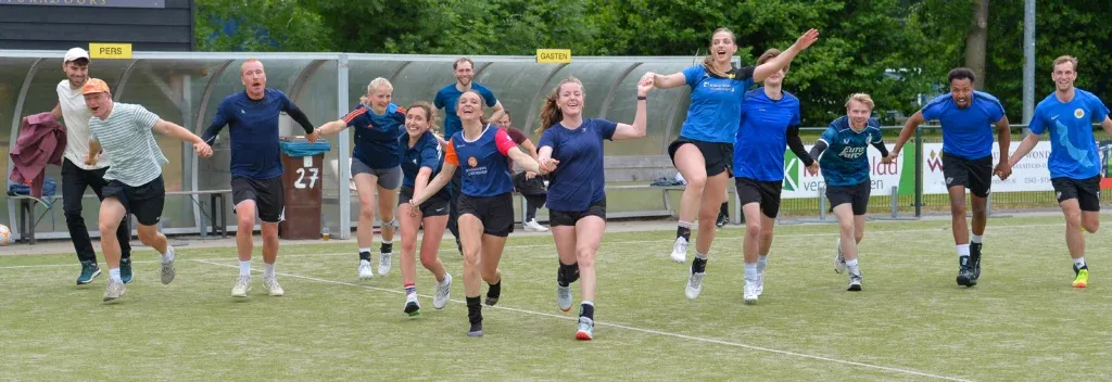 Afgelopen maand twee toernooien bij Dalto Klaverblad Verzekeringen, altijd weer een feest! 1 hemelvaart dalto 58 - Dalto/Klaverblad Verzekeringen - Korfbal - Driebergen